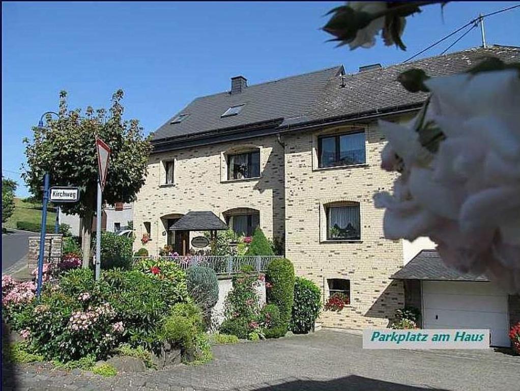 Eifelferienwohnungen "Familie Saxler" Bereborn Kültér fotó